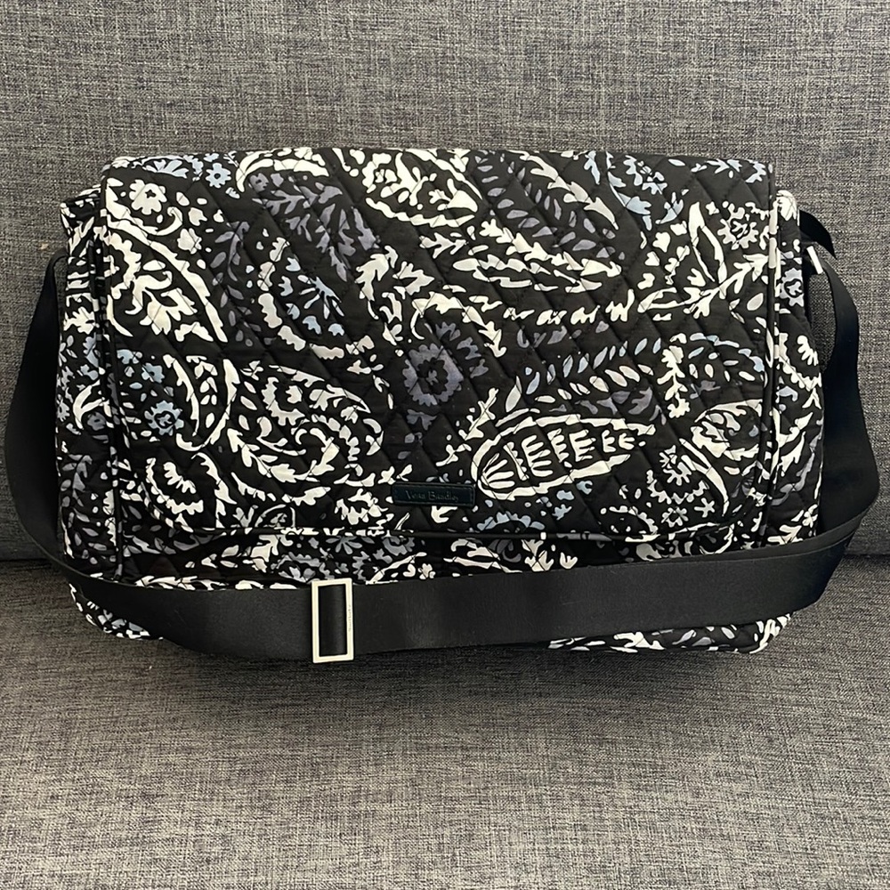 Vera Bradley messenger bag